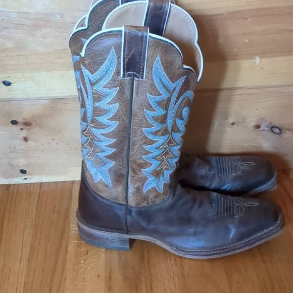 Justin Boots Brown and Blue Women's Cowboy Boots - Picture 3 of 7